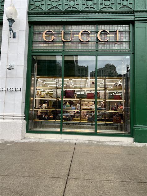 gucci store downtown detroit